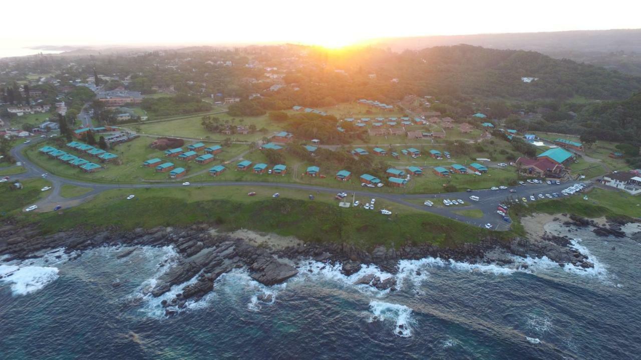 Port Edward Holiday Resort ภายนอก รูปภาพ
