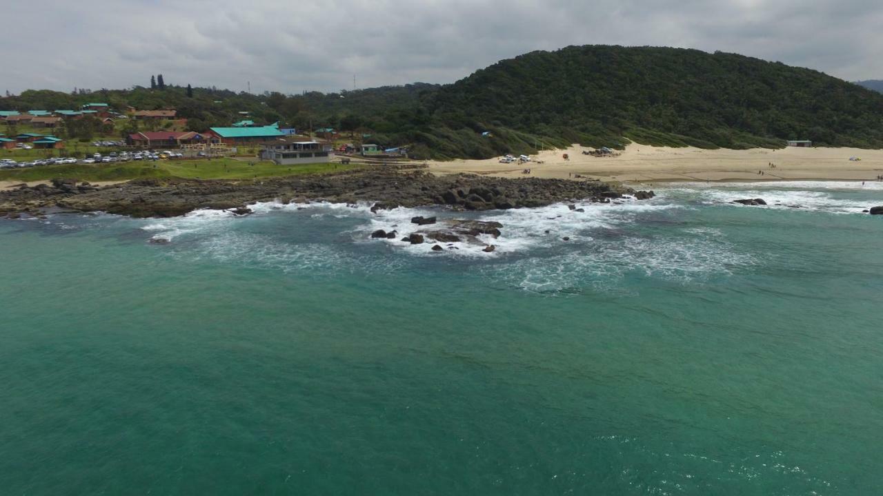 Port Edward Holiday Resort ภายนอก รูปภาพ