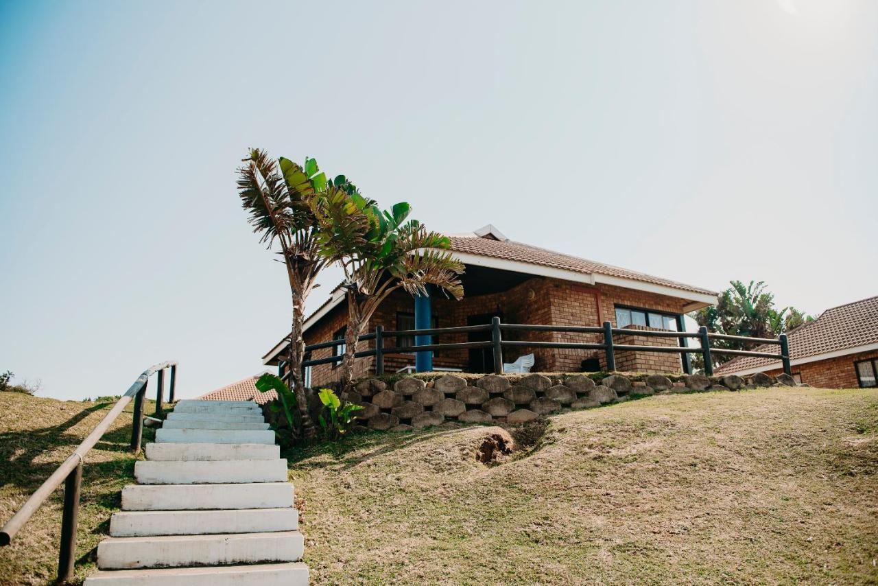 Port Edward Holiday Resort ภายนอก รูปภาพ