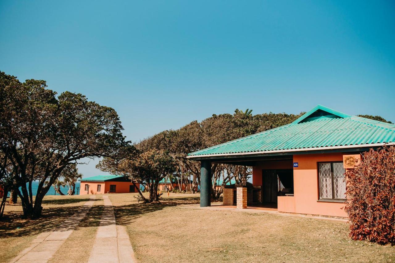 Port Edward Holiday Resort ภายนอก รูปภาพ