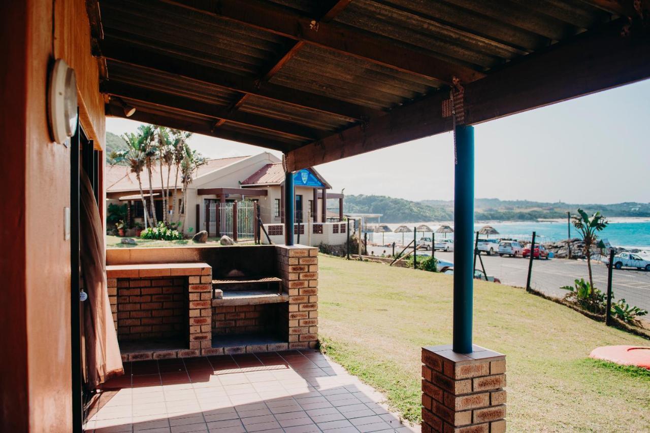 Port Edward Holiday Resort ภายนอก รูปภาพ